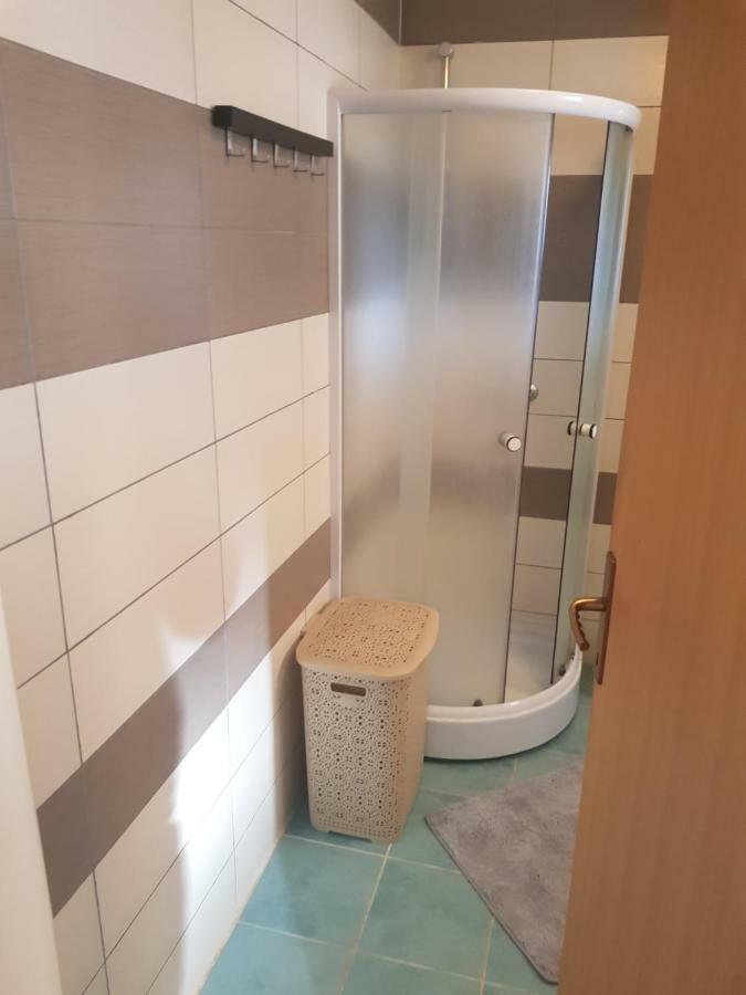 Apartmani Andrej Udbina Zewnętrze zdjęcie