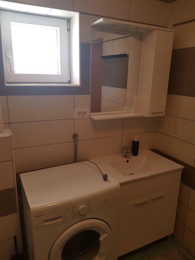 Apartmani Andrej Udbina Zewnętrze zdjęcie