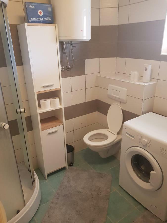 Apartmani Andrej Udbina Zewnętrze zdjęcie