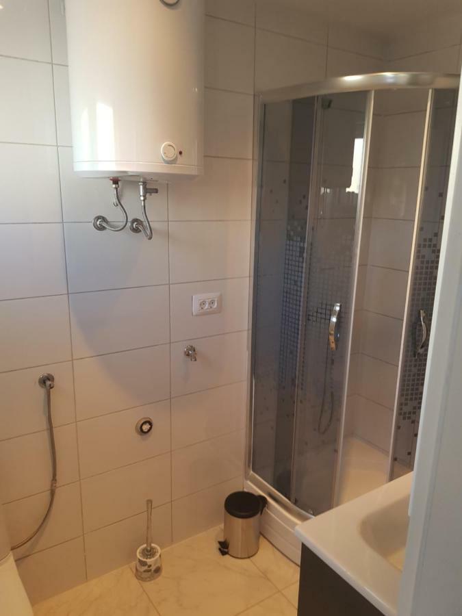 Apartmani Andrej Udbina Zewnętrze zdjęcie