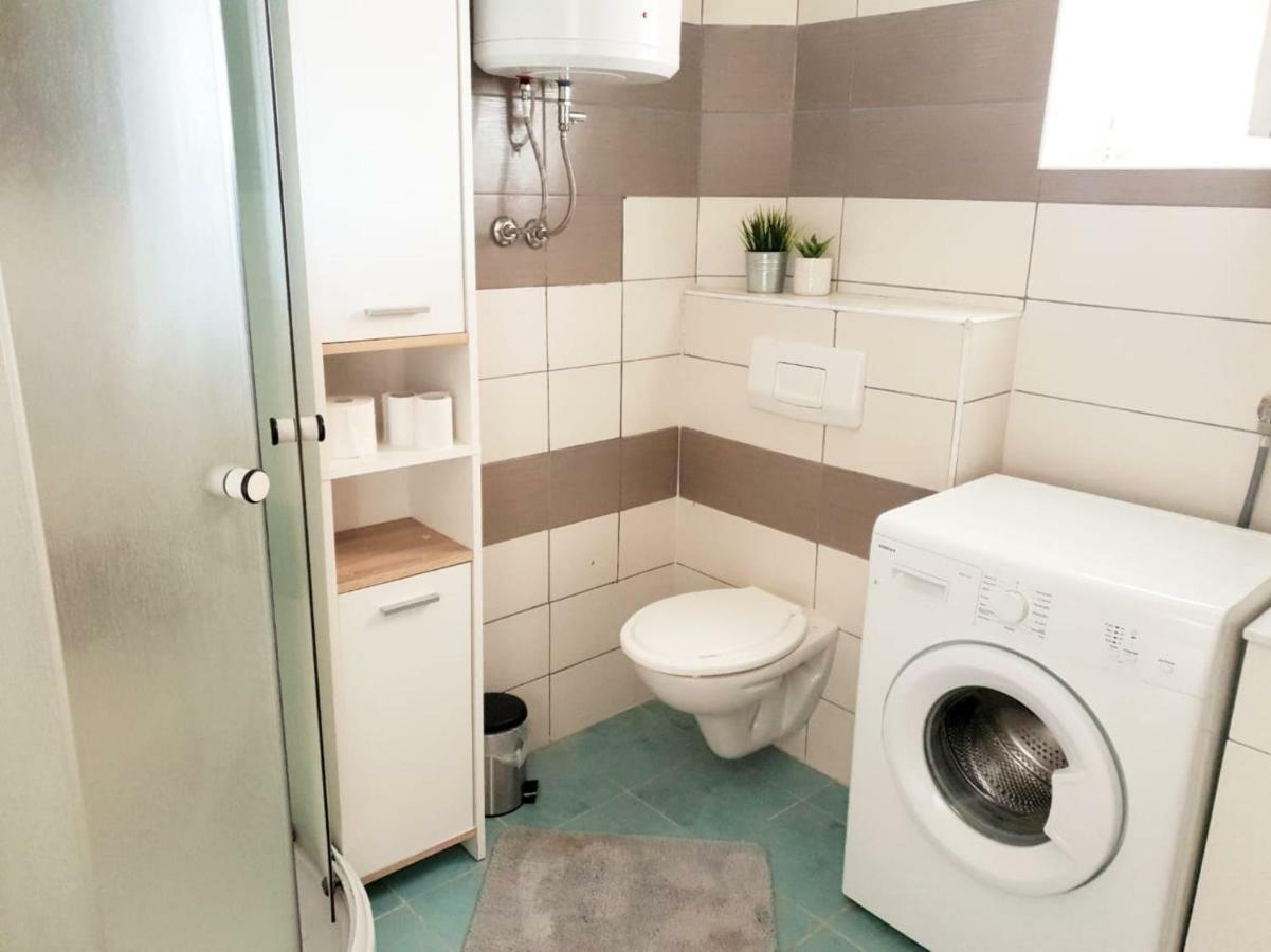 Apartmani Andrej Udbina Zewnętrze zdjęcie