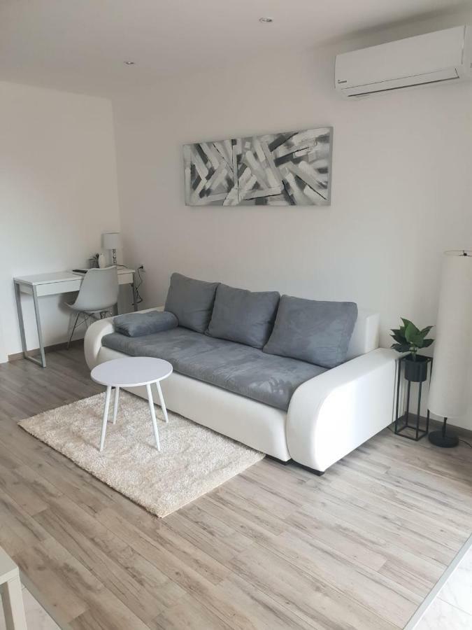 Apartmani Andrej Udbina Zewnętrze zdjęcie