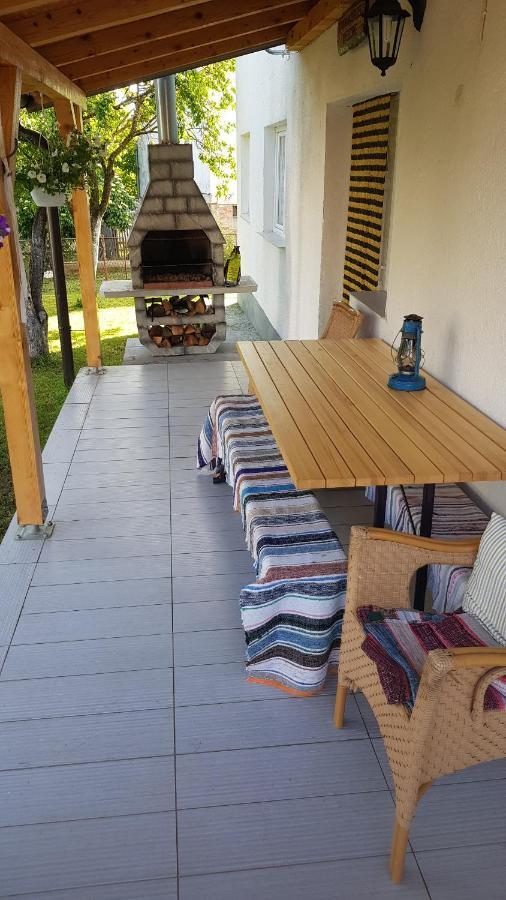 Apartmani Andrej Udbina Zewnętrze zdjęcie